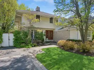 Beautiful Home in Robincrest