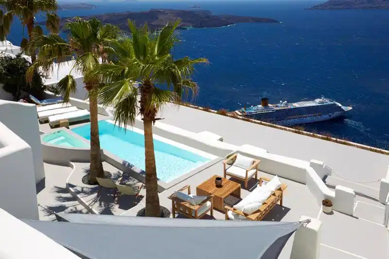 Three Bedroom Santorini Luxury Villa