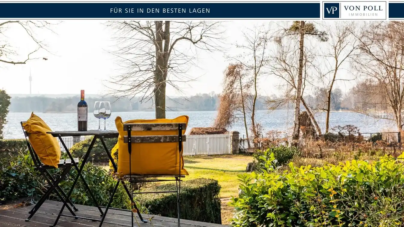 Waterfront Living with Urban Proximity