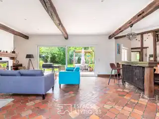 Charming Property in Sought-after Neighborhood