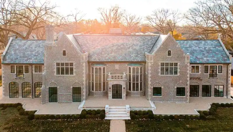 Generational North Shore Opportunity