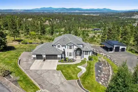 Serene Mountain Living on 7.65 Acres