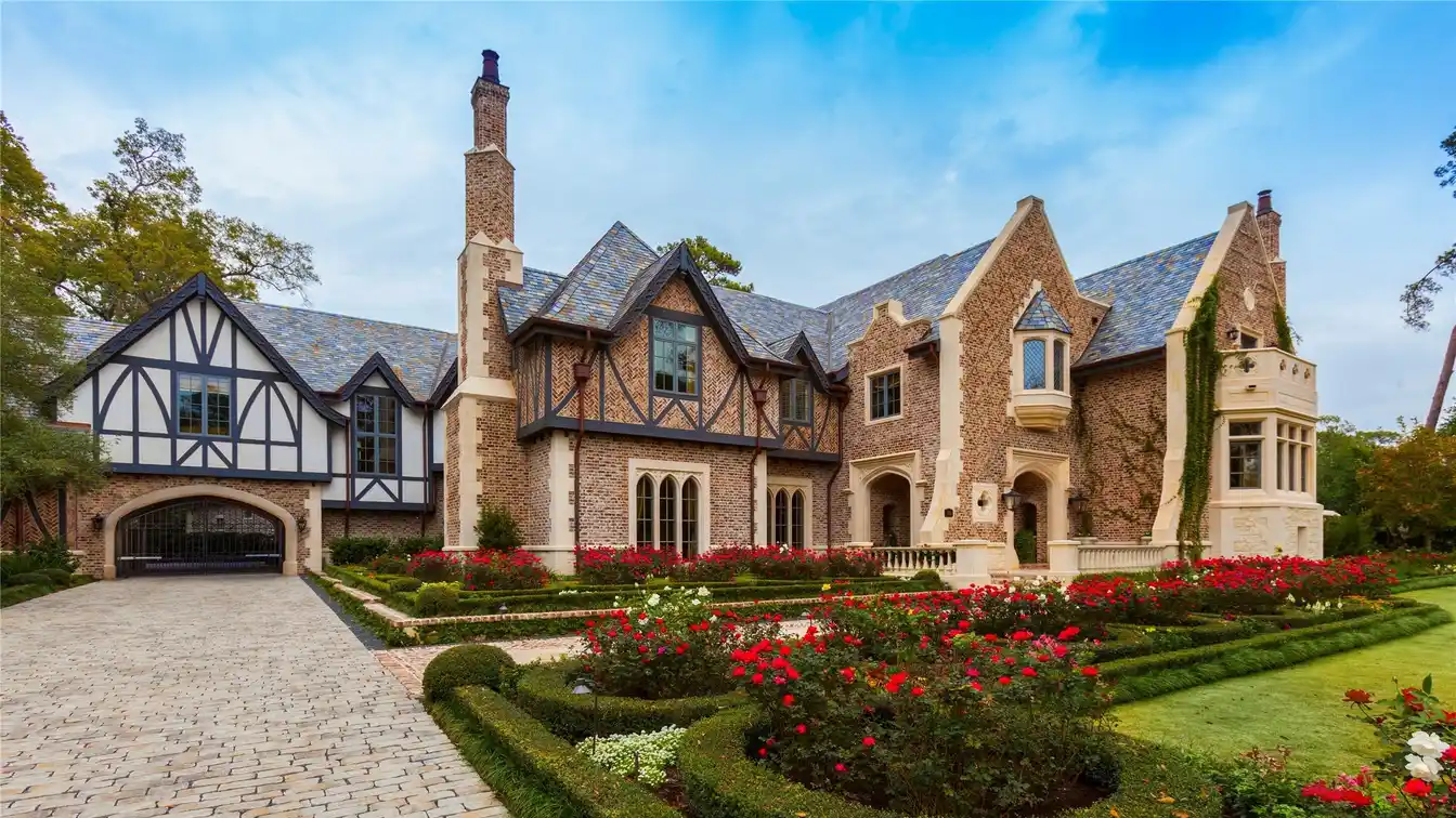 Enchanting River Oaks Estate