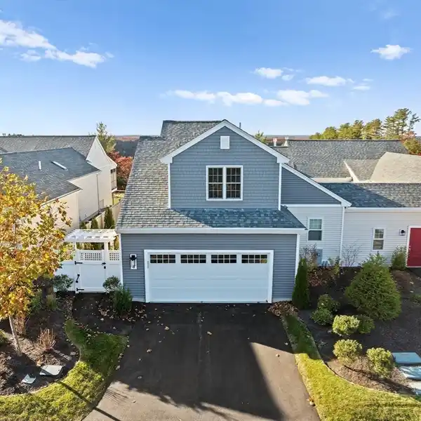 EXQUISITE HOME AT TINKER'S BLUFF IN THE PINEHILLS