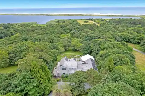 Private Pondfront Retreat