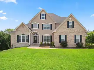 Modern Luxury Living with Spacious Open Concept