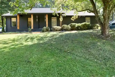 Renovated Gem Near Oxford Square with Designer Touches