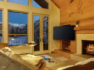 A Creative Work of Art to Behold