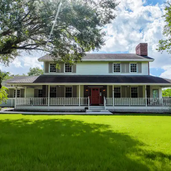 COUNTRY ESTATE IN THE HEART OF THE REDLANDS