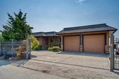 Fabulous Home with Sweeping Ocean Views