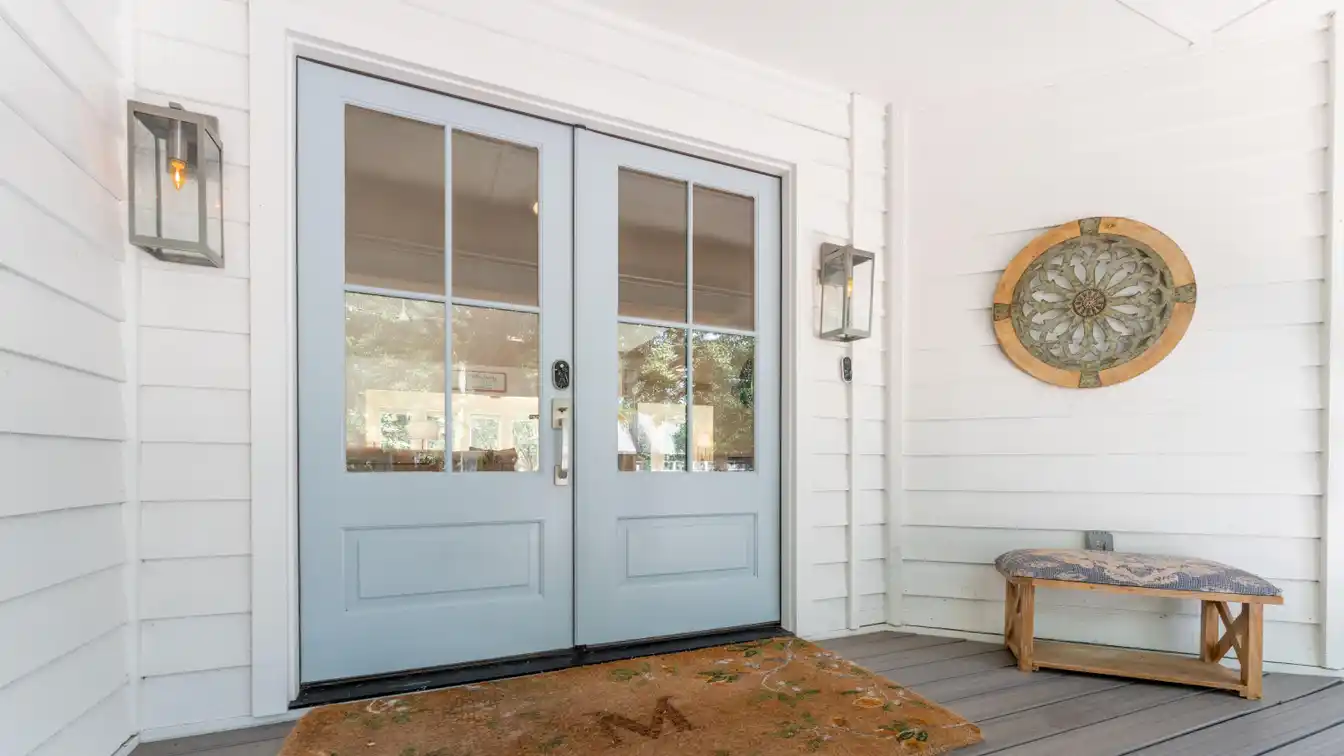 Beautifully Renovated and Exquisitely Furnished Home