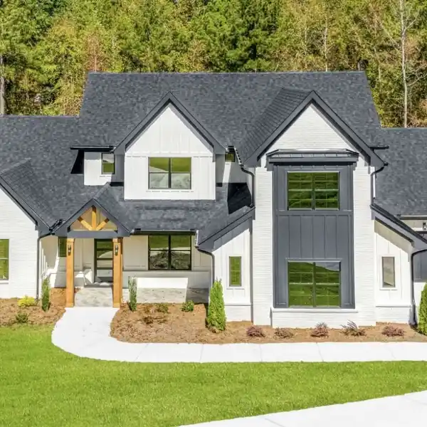 ELEGANT CUSTOM HOME IN PRESTIGIOUS ARBOR SPRINGS