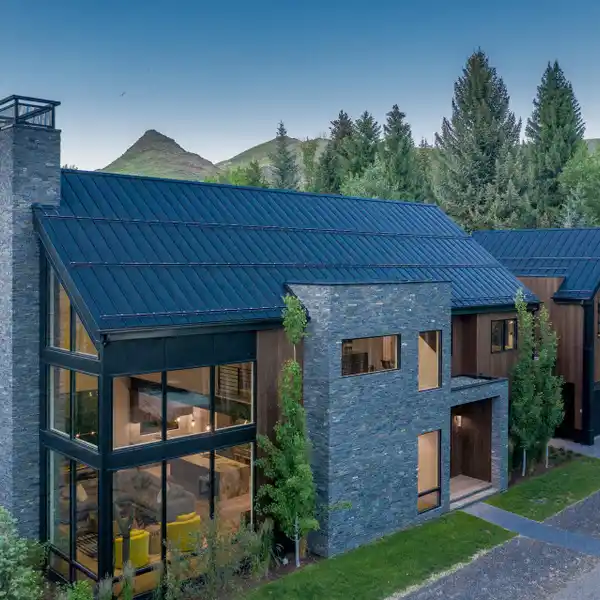 AMAZING NEW CONSTRUCTION WITH A FLEXIBLE PLAN