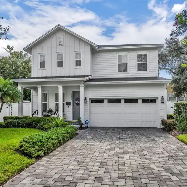 MODERN ELEGANCE MEETS TIMELESS BEEMAN PARK CHARM