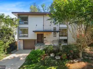 Light Filled Contemporary with Garden Serenity