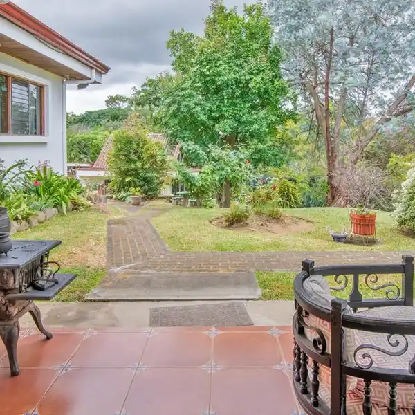 SINGLE-LEVEL STILLNESS HOME IN GRANADILLA