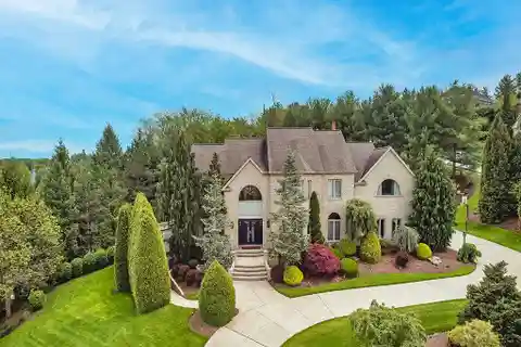 Fabulous Home in Fox Chase
