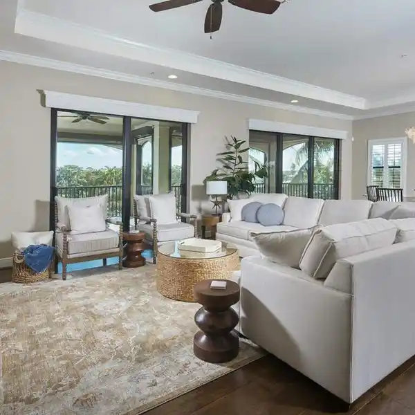 TOP FLOOR PENTHOUSE IN TERZETTO