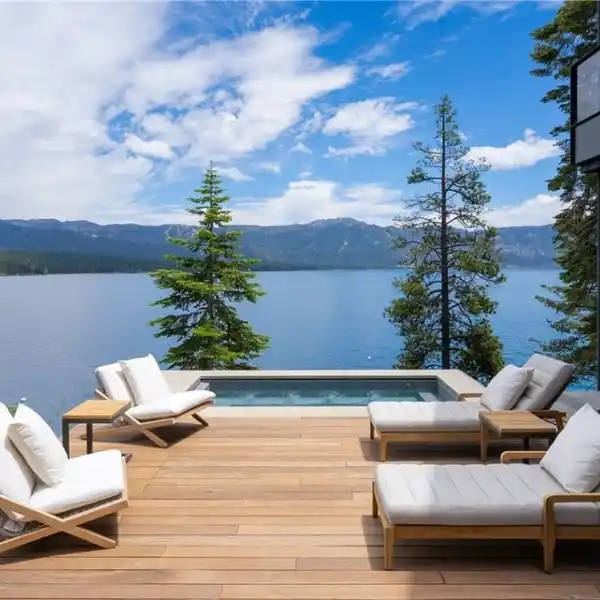 EXCEPTIONAL NEW LAKEFRONT RESIDENCE