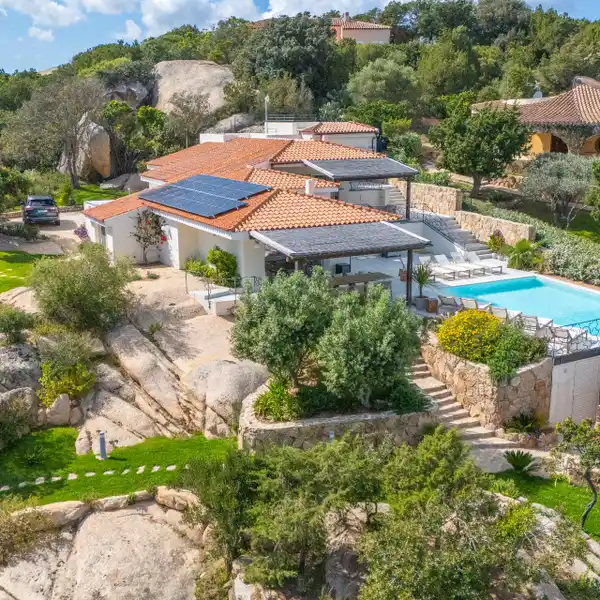 LUXURY POOL VILLA WITH FOREVER VIEWS