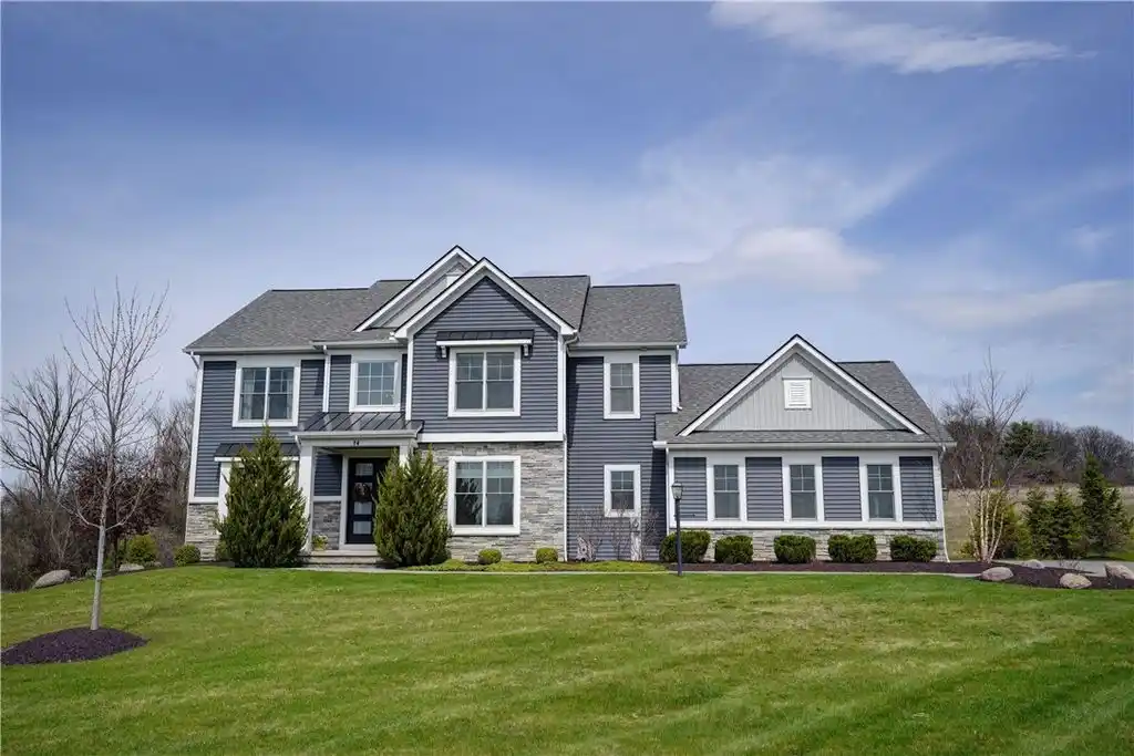 Spacious Quality-built Home in Coventry Ridge