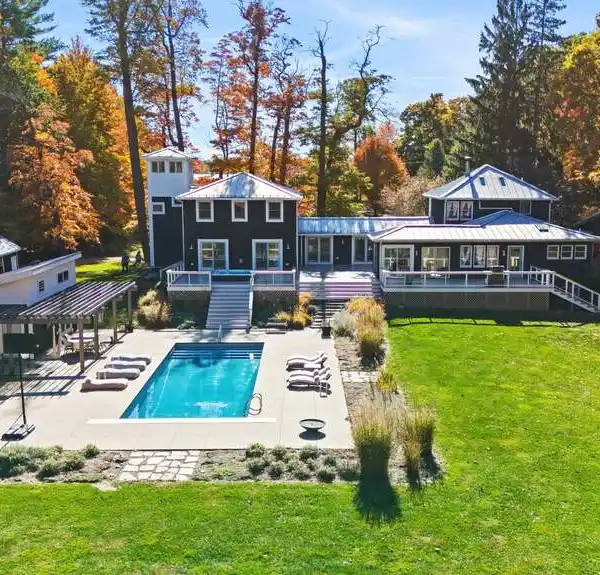 FARMHOUSE WITH HISTORIC CHARM BLENDED WITH MODERN LUXURY