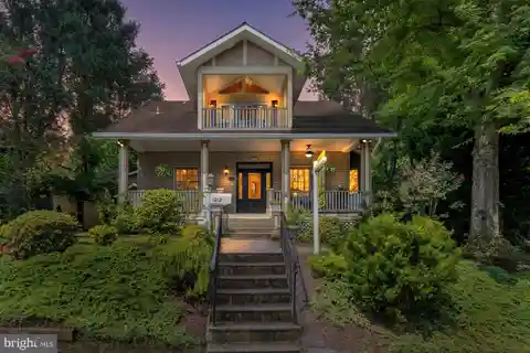 Rare Opportunity in the Heart of Clarendon