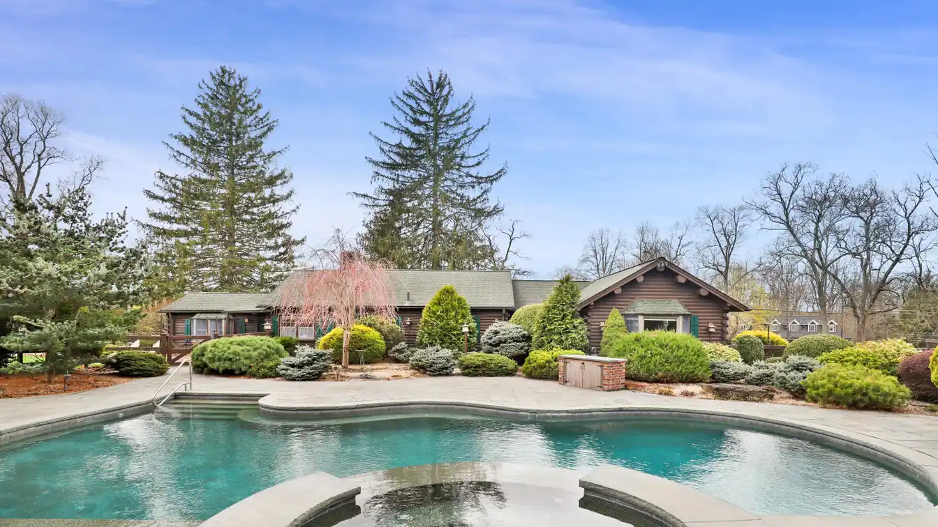 3.7-acre Private Retreat