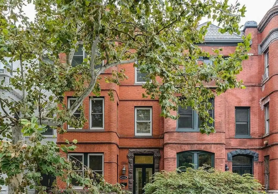 Stunning Federal Row Home with Modern Flair