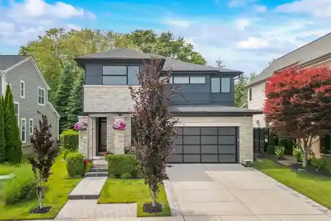 Custom-Built Showstopper with Private Oasis