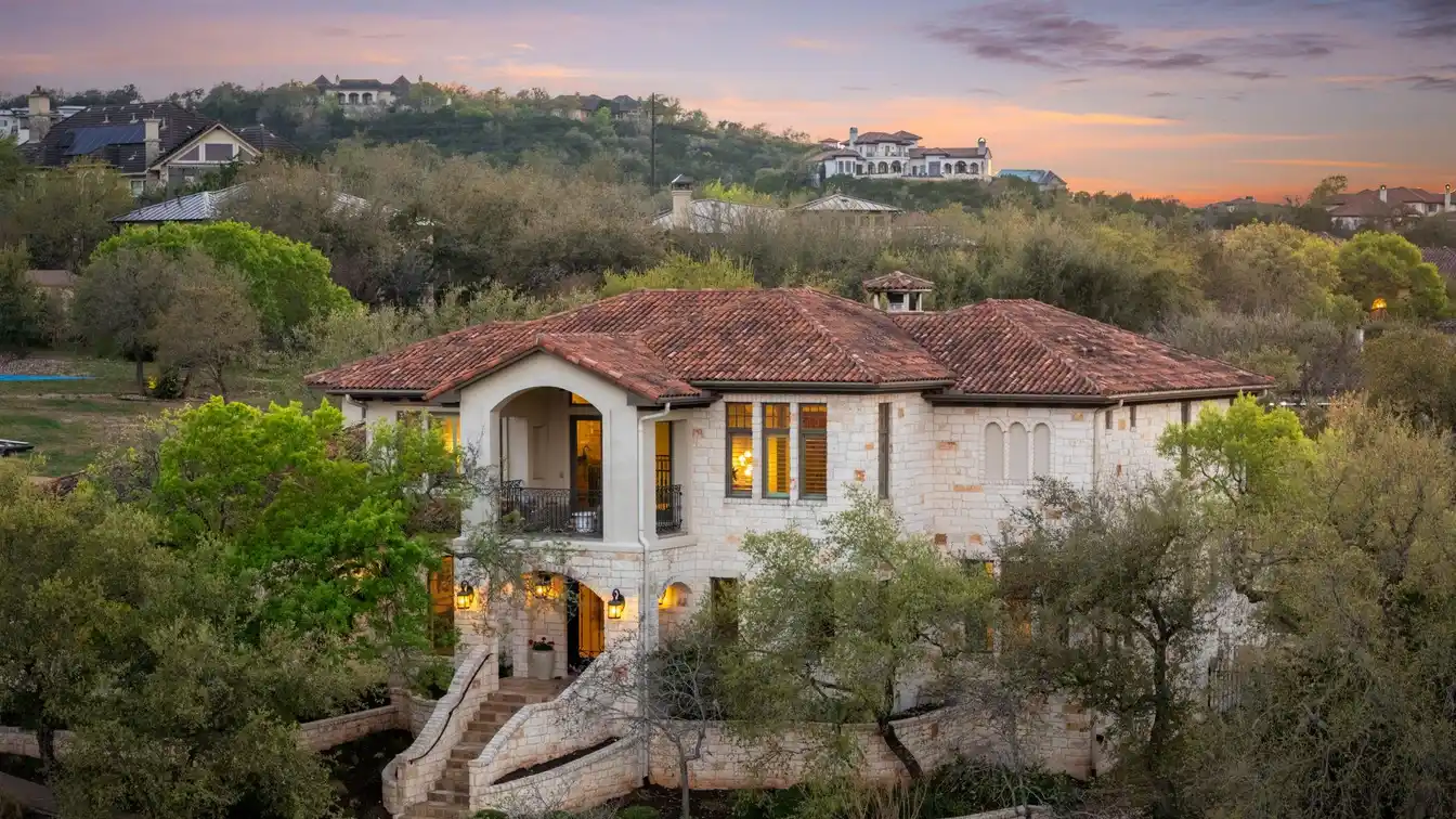 Custom Estate in Prestigious Seven Oaks