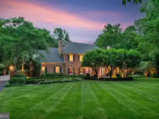 Timeless Architecture with Modern Luxury
