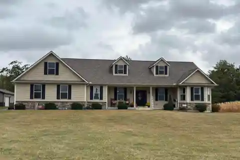 Private Country Living in a Beautiful Custom Home