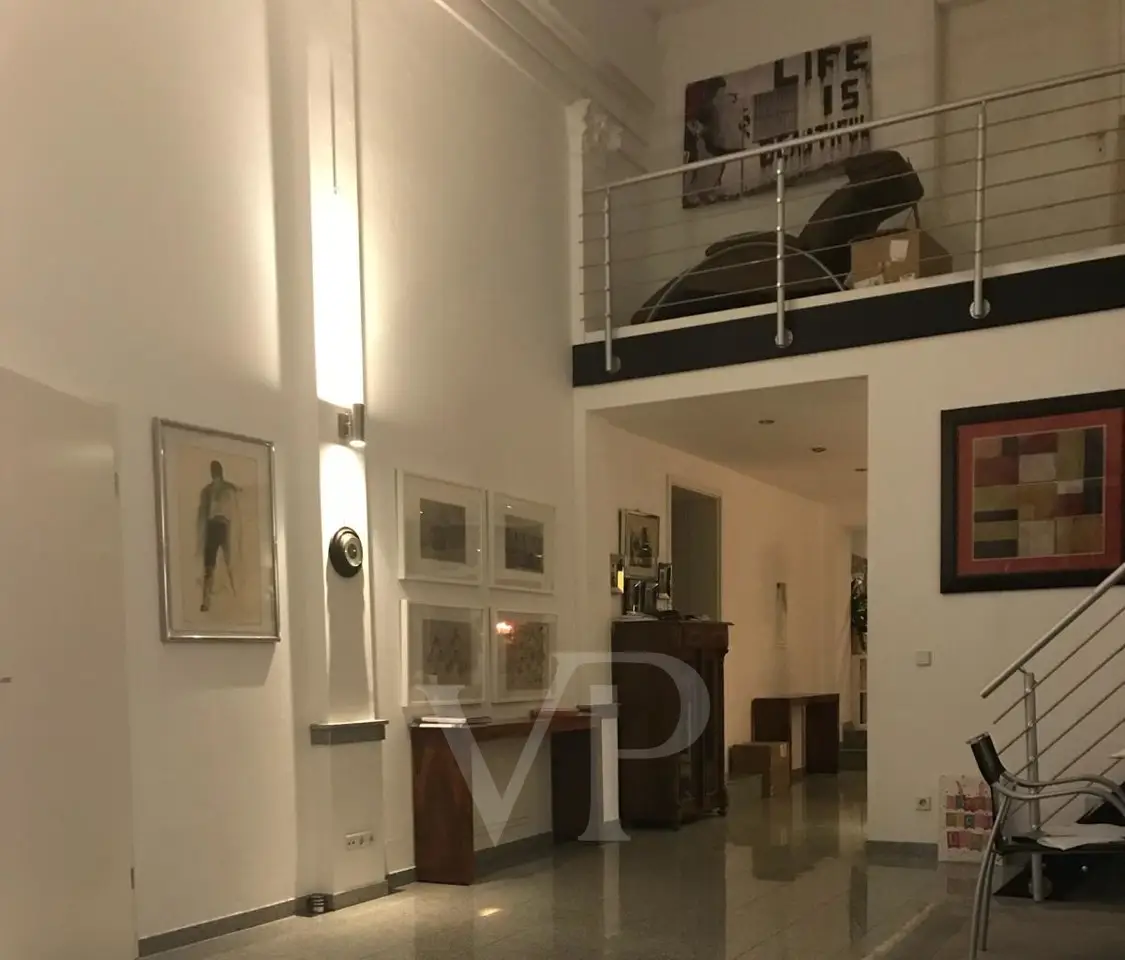 Small Image
