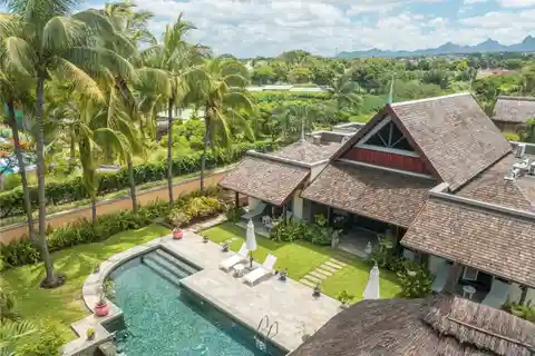 Resort-Style Tropical Retreat