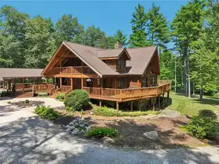 Custom Log Home on 5.9 Acres