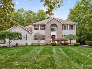 Refined Colonial with Designer Kitchen & Gazebo