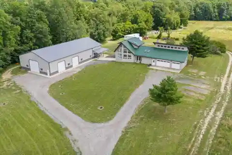Private Harbor Country Retreat on 25 Picturesque Acres