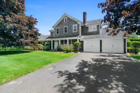 Charming Home in Convenient Location