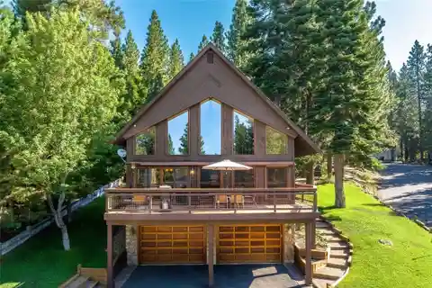 Beautifully Updated Mountain Home