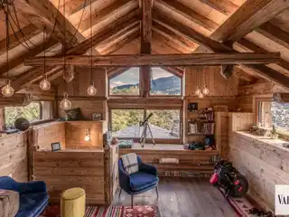 Sunlit Chalet Surrounded by Nature’s Beauty