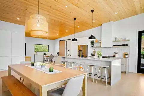 Exceptional Custom-Built Sunstone Home