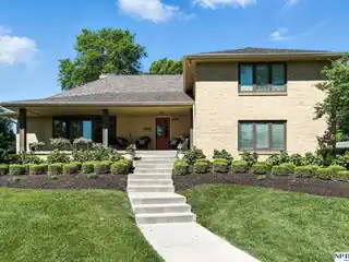 Lovely Lush Property