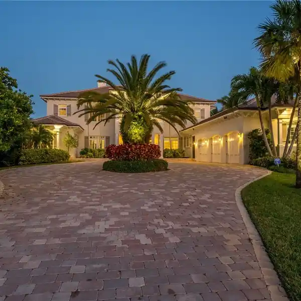 MAJESTIC VERO BEACH OCEANFRONT ESTATE