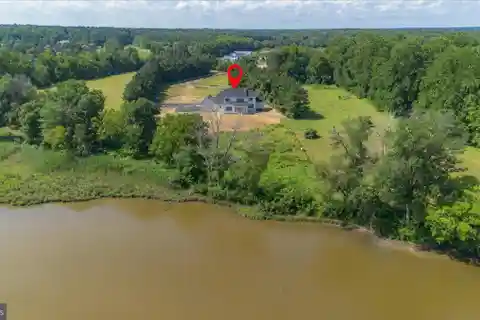 Beautiful Waterfront Estate