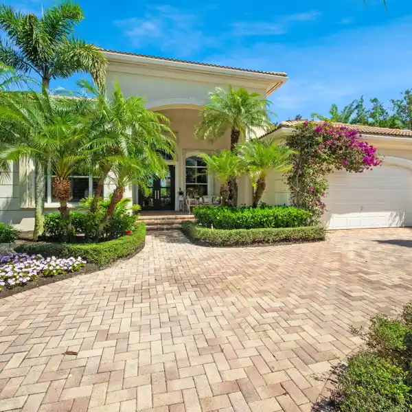 LOVELY HOME IN THE HEART OF FRENCHMANS RESERVE