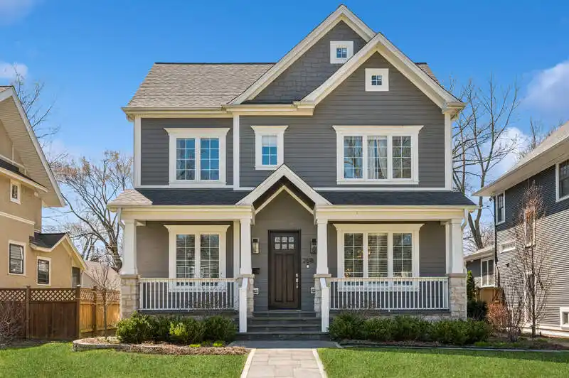 Seamless Blend of Classic Architecture and Modern Amenities