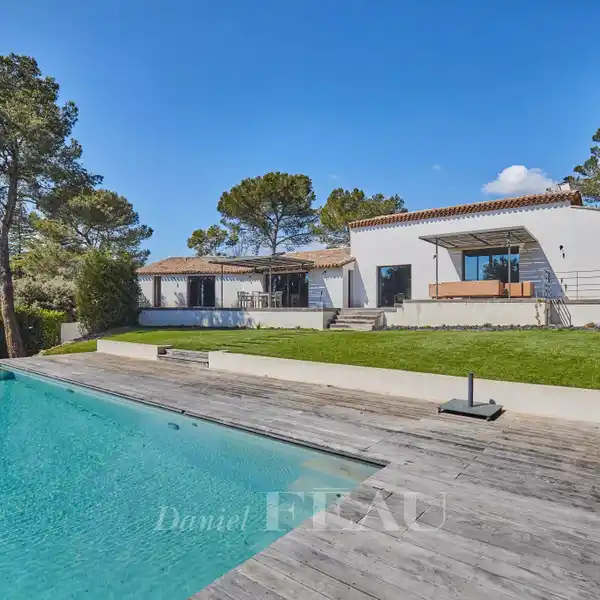COMPLETELY RENOVATED PROPERTY IN PEACEFUL SAINT MARC JAUMEGARDE