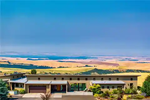 Sustainable Luxury on 40 Acres