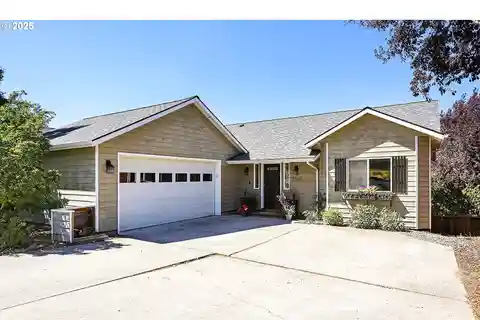 Move-In Ready Mt. Adams View Contemporary